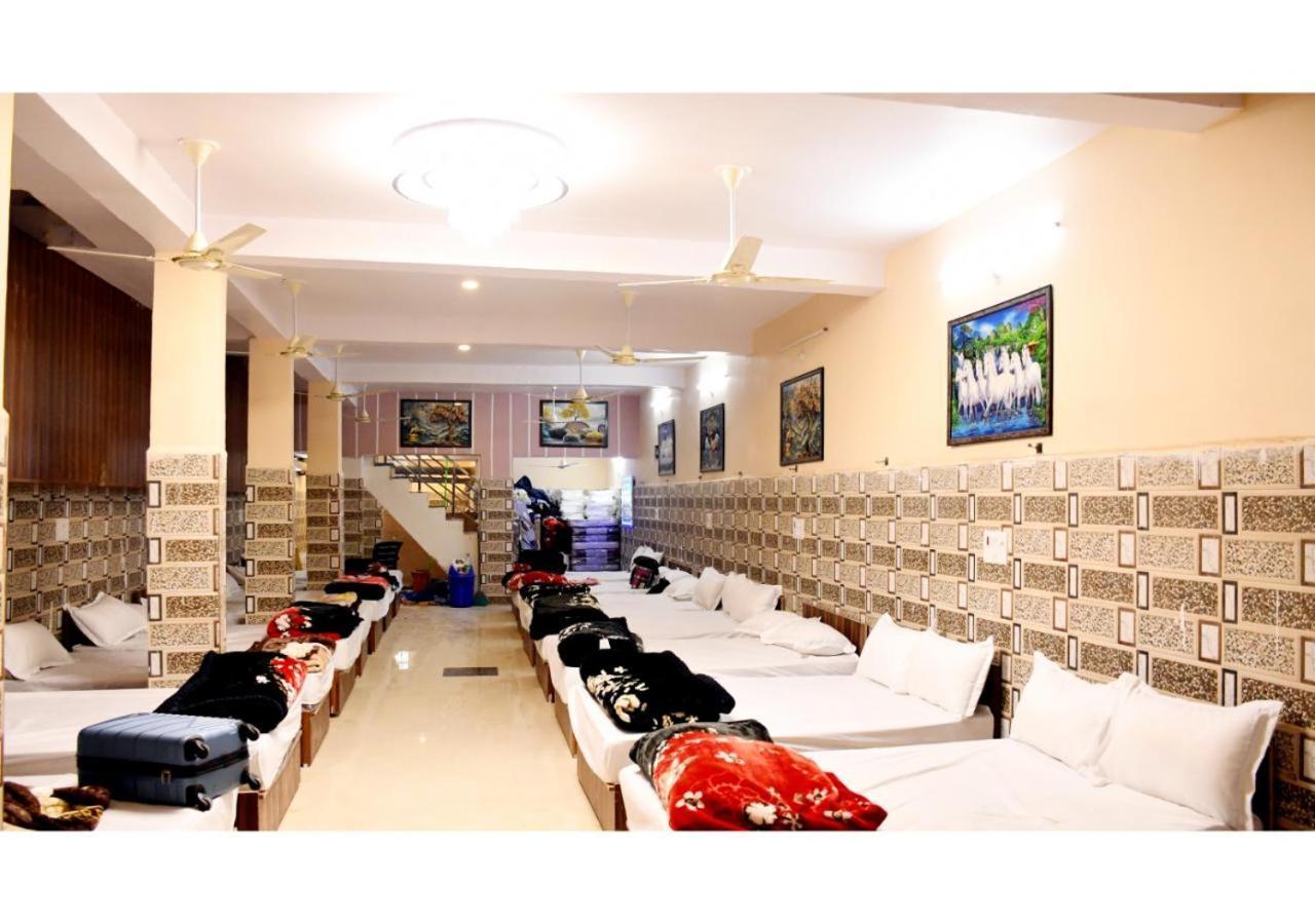 Tirupati Balaji Inn Bageshwar Dham Basāri 外观 照片
